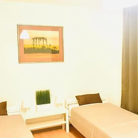 Hannovermesseapartment 2 Bedroom And A Balcony * Hanóver