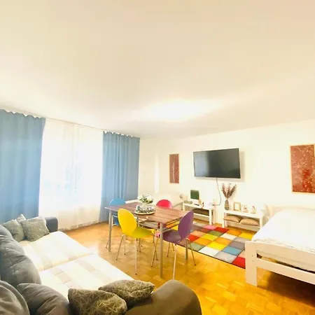 Hannovermesseapartment 2 Bedroom And A Balcony アパート
